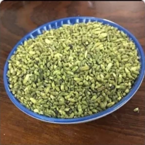 Nụ hoa hoè phơi nắng tự nhiên